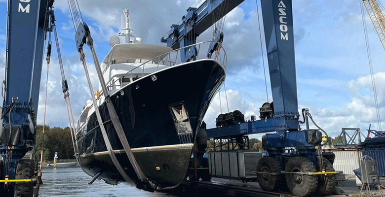 Amsterdam Yacht Service refitted the superyacht Trooper