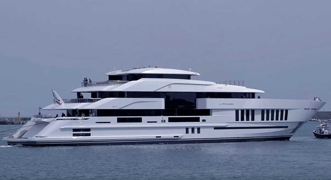 Lifes Saga is a 65-meter megayacht from The Italian Sea Group