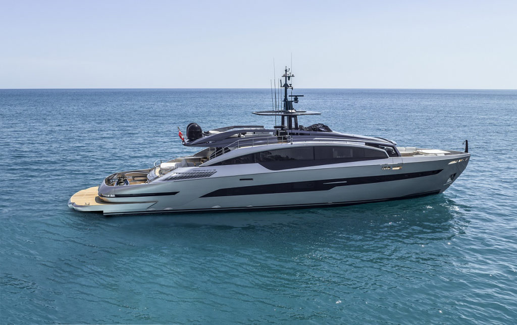 the GTX116 is among the Cannes Yachting Festival debuting superyachts